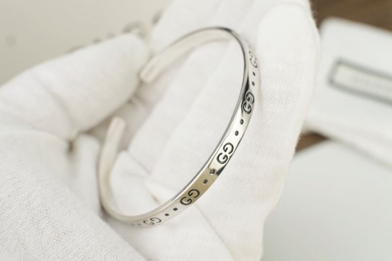 Gvc*1 bracelets